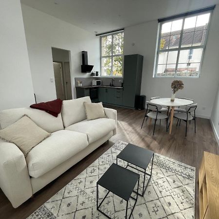 Appartement Le Cote Cour à Dole Extérieur photo