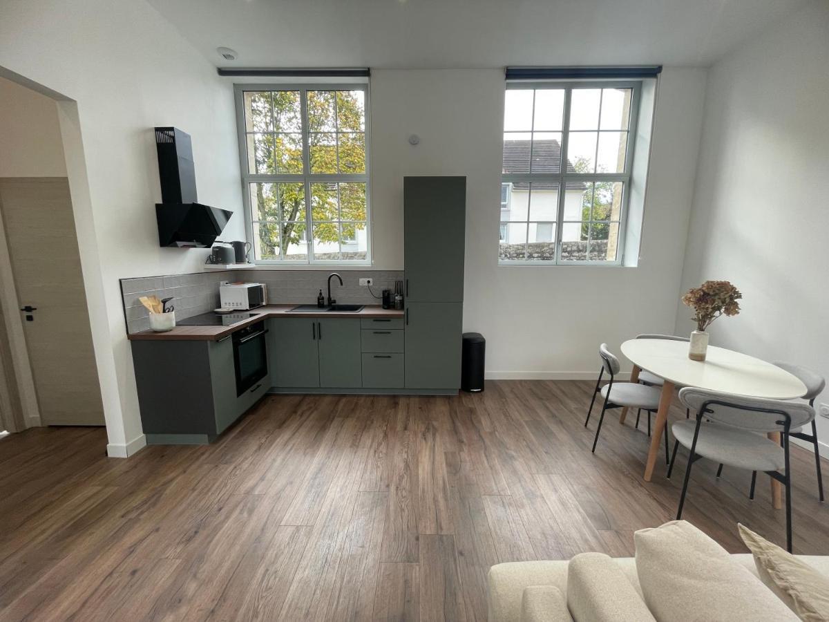 Appartement Le Cote Cour à Dole Extérieur photo